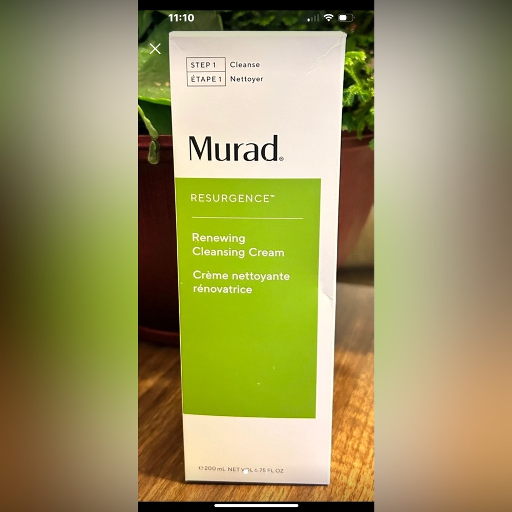 ✨✨Murad Resurgence Renewing Cleansing Cream✨✨